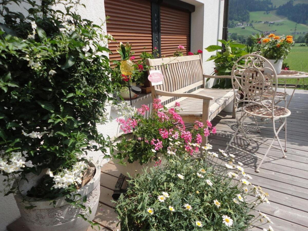 Apartment Bei Anna Schlitters Exterior photo